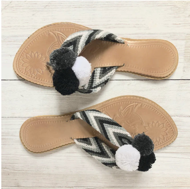 Pom Pom Sandals - black & white - HOWTOKiSSAFROG